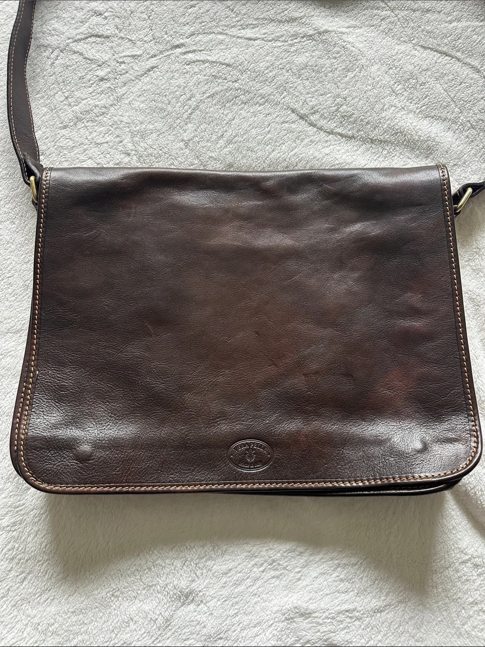 Leather Messenger Bag in Dark Brown - Classic Men's Briefcase